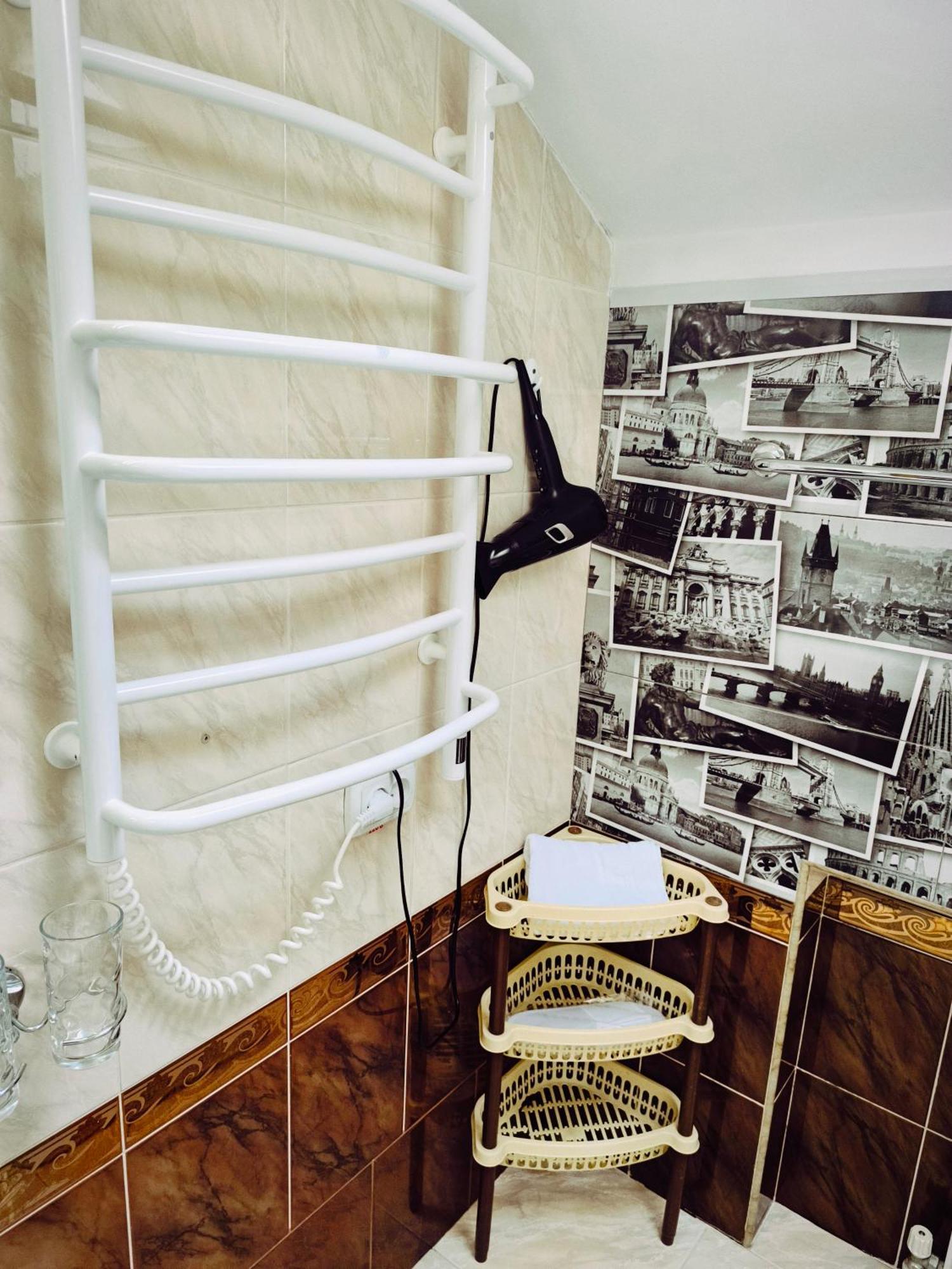 Hotel Delfin Mukacheve Bagian luar foto