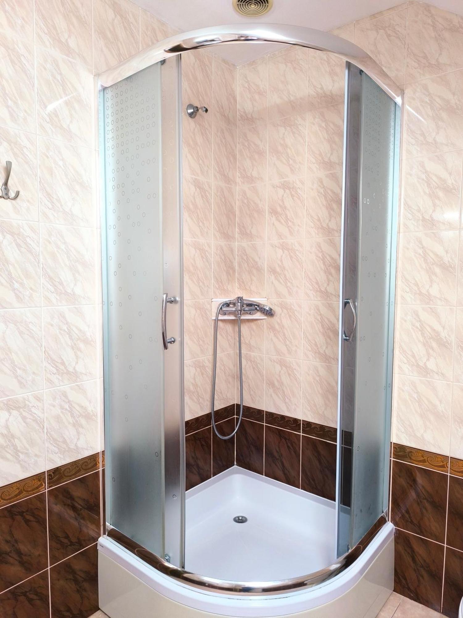 Hotel Delfin Mukacheve Ruang foto