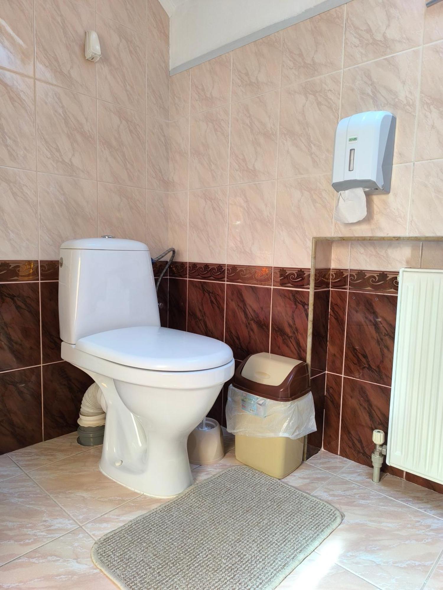 Hotel Delfin Mukacheve Ruang foto