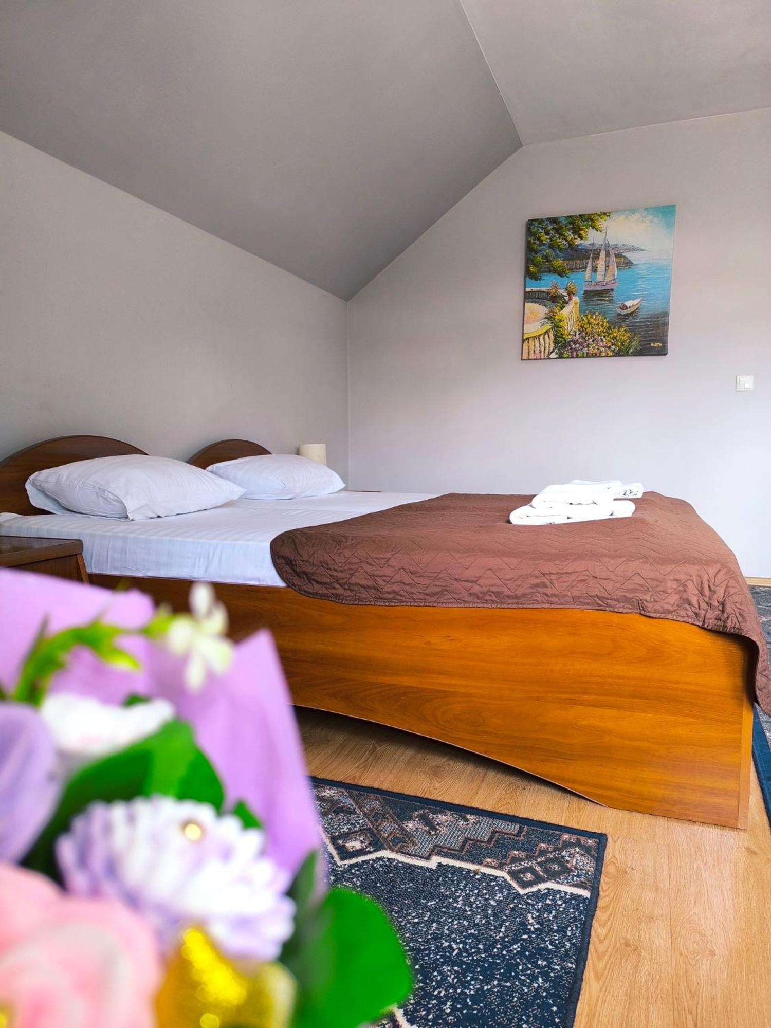 Hotel Delfin Mukacheve Ruang foto