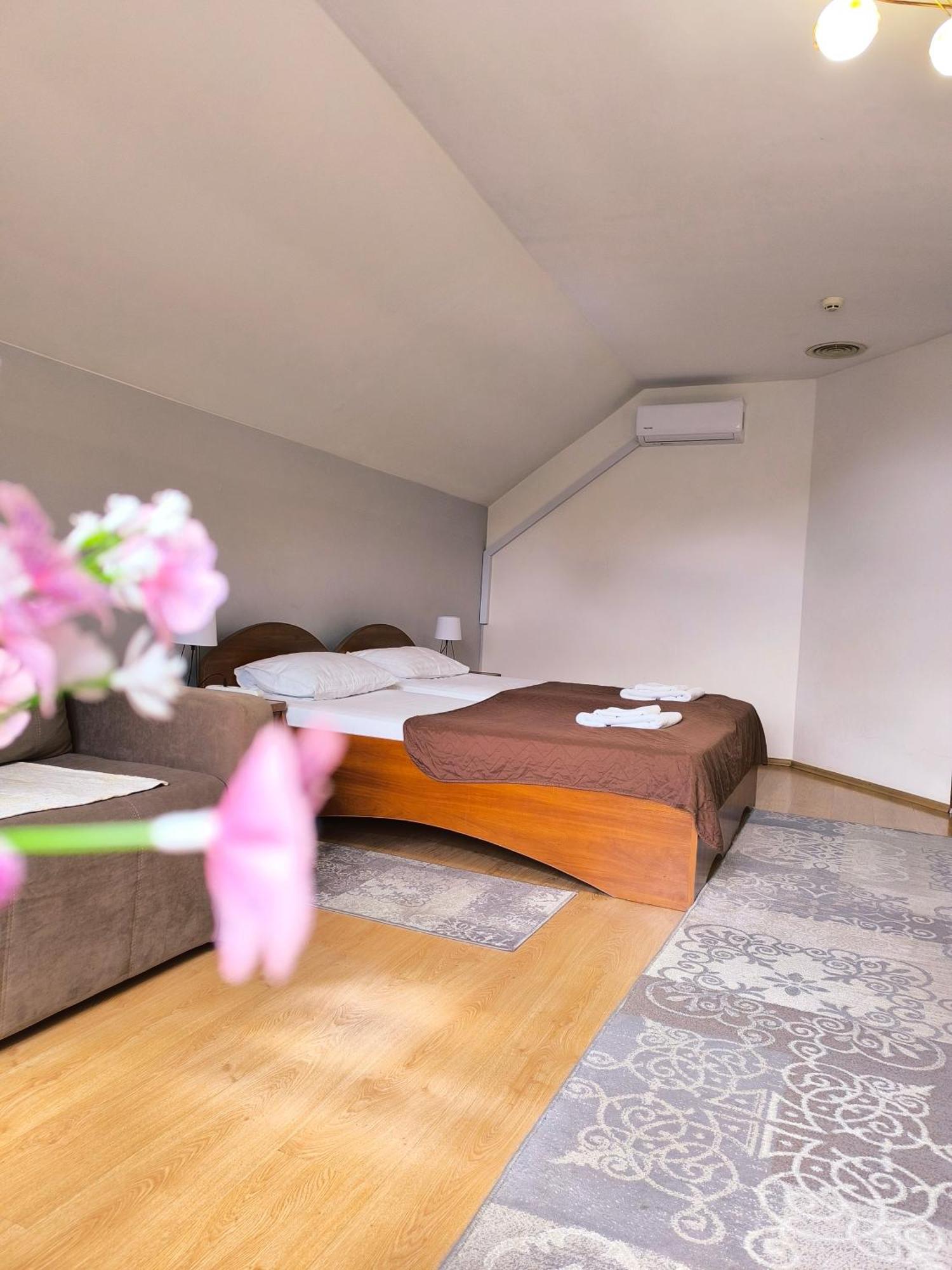 Hotel Delfin Mukacheve Ruang foto