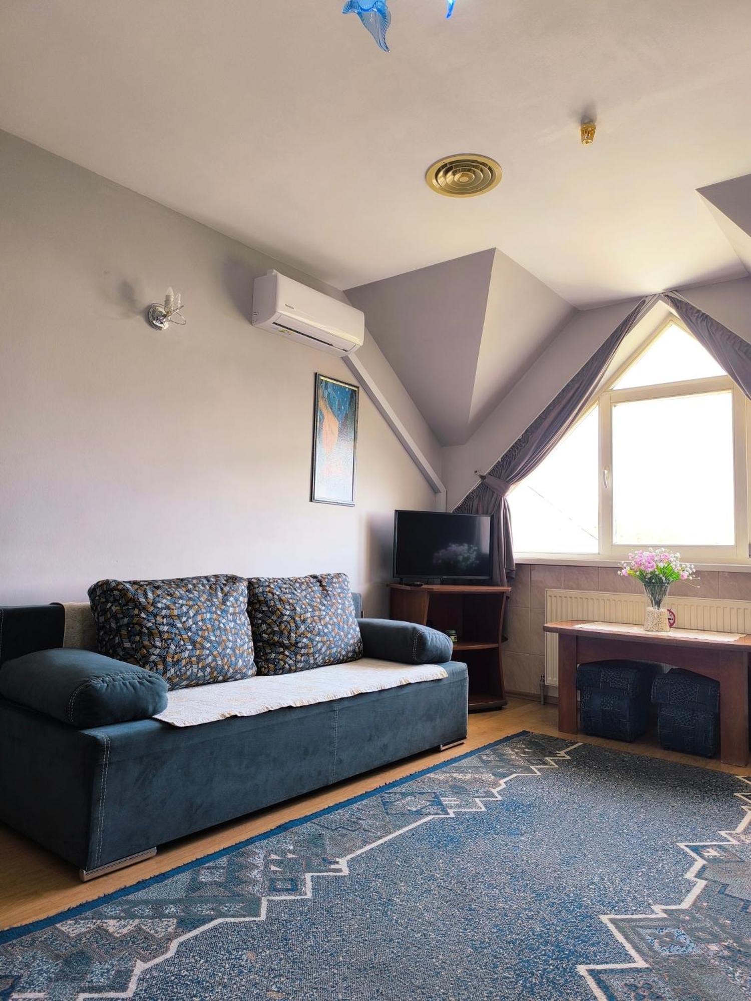 Hotel Delfin Mukacheve Ruang foto