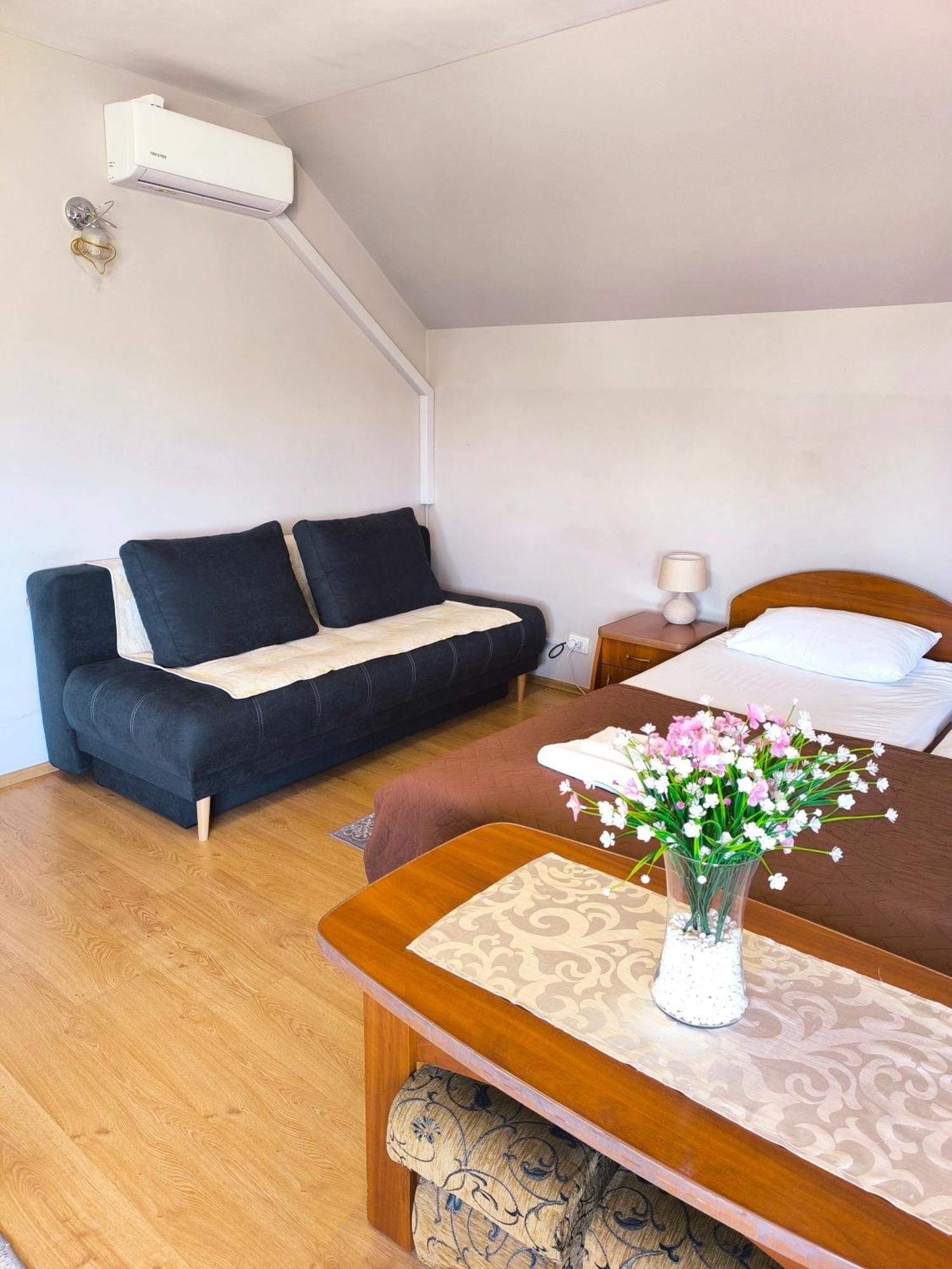 Hotel Delfin Mukacheve Ruang foto