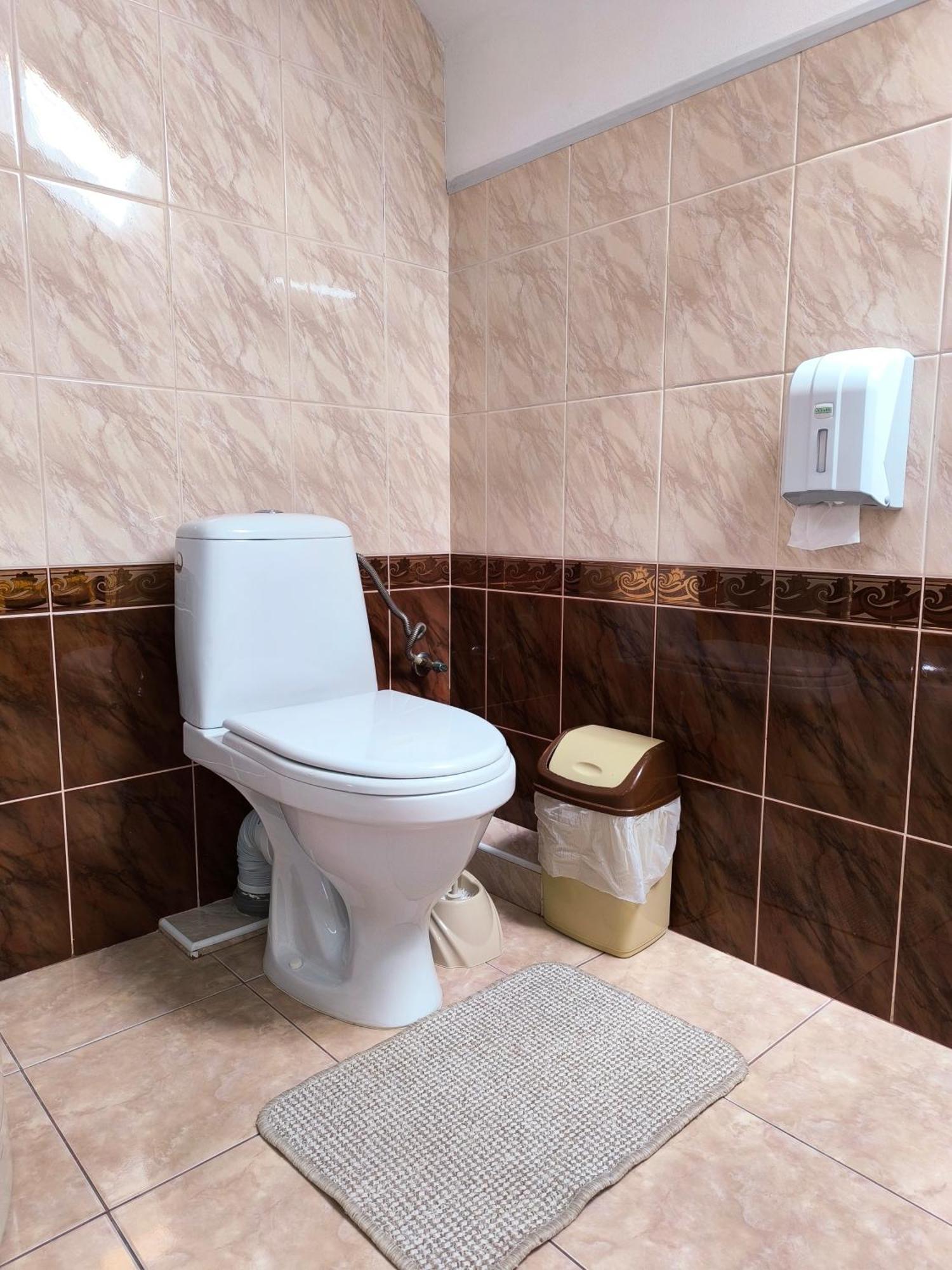 Hotel Delfin Mukacheve Ruang foto